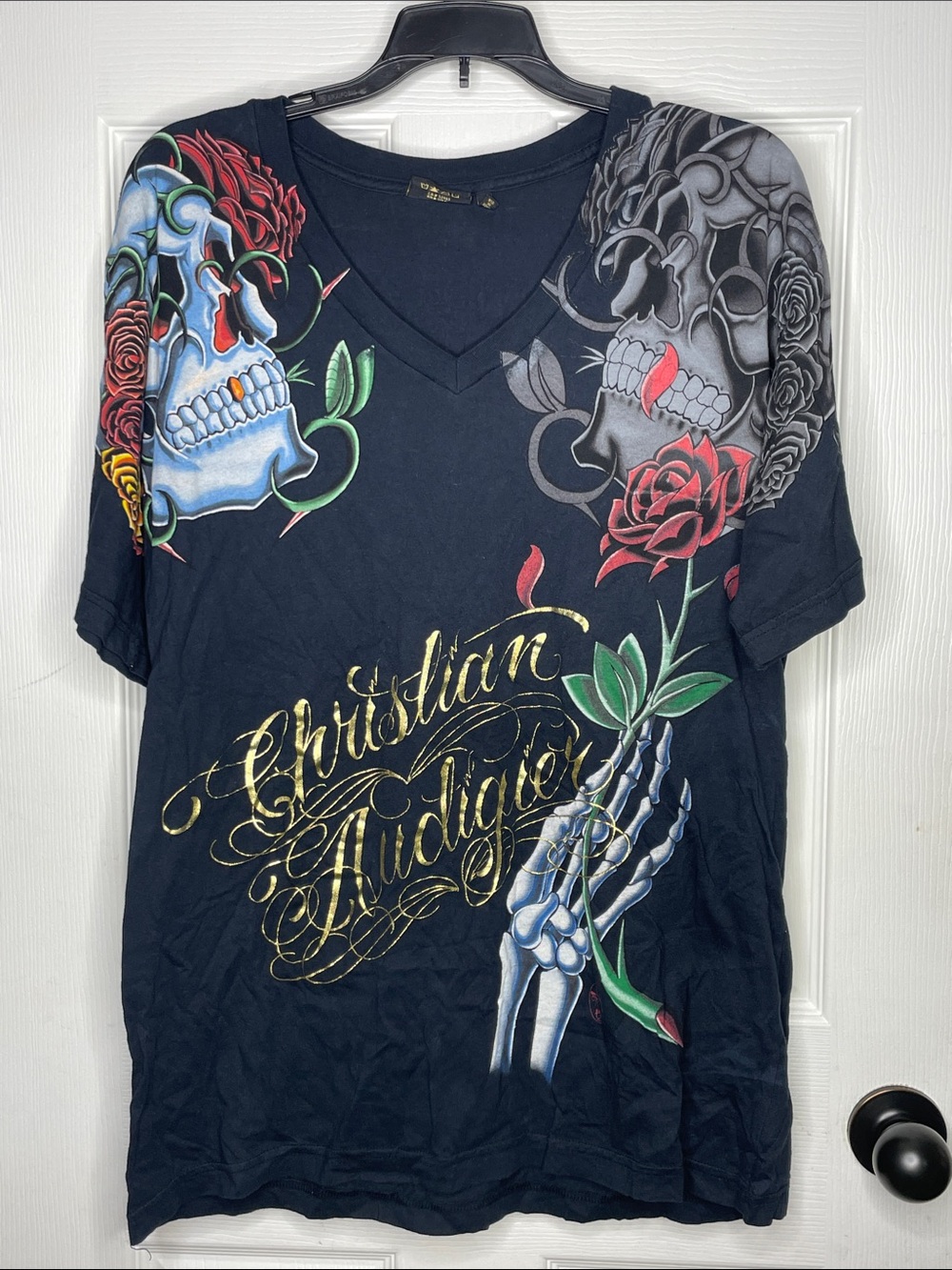Christian Audigier Black V-Neck Gold Script Skull & Rose Tee. Size L